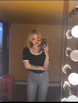 연*