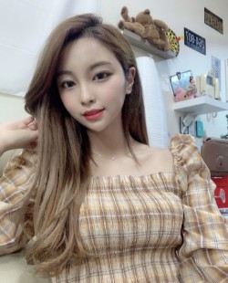세*